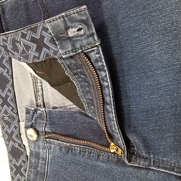 J M Collection Mid-Rise Tapered Leg Blue Jeans Size 8 - Picture 16 of 16